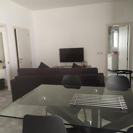 No. 38 Appartments Слима Екстериор снимка