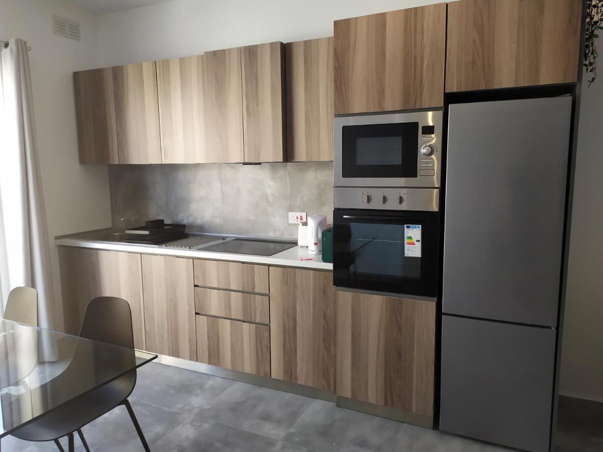 No. 38 Appartments Слима Екстериор снимка