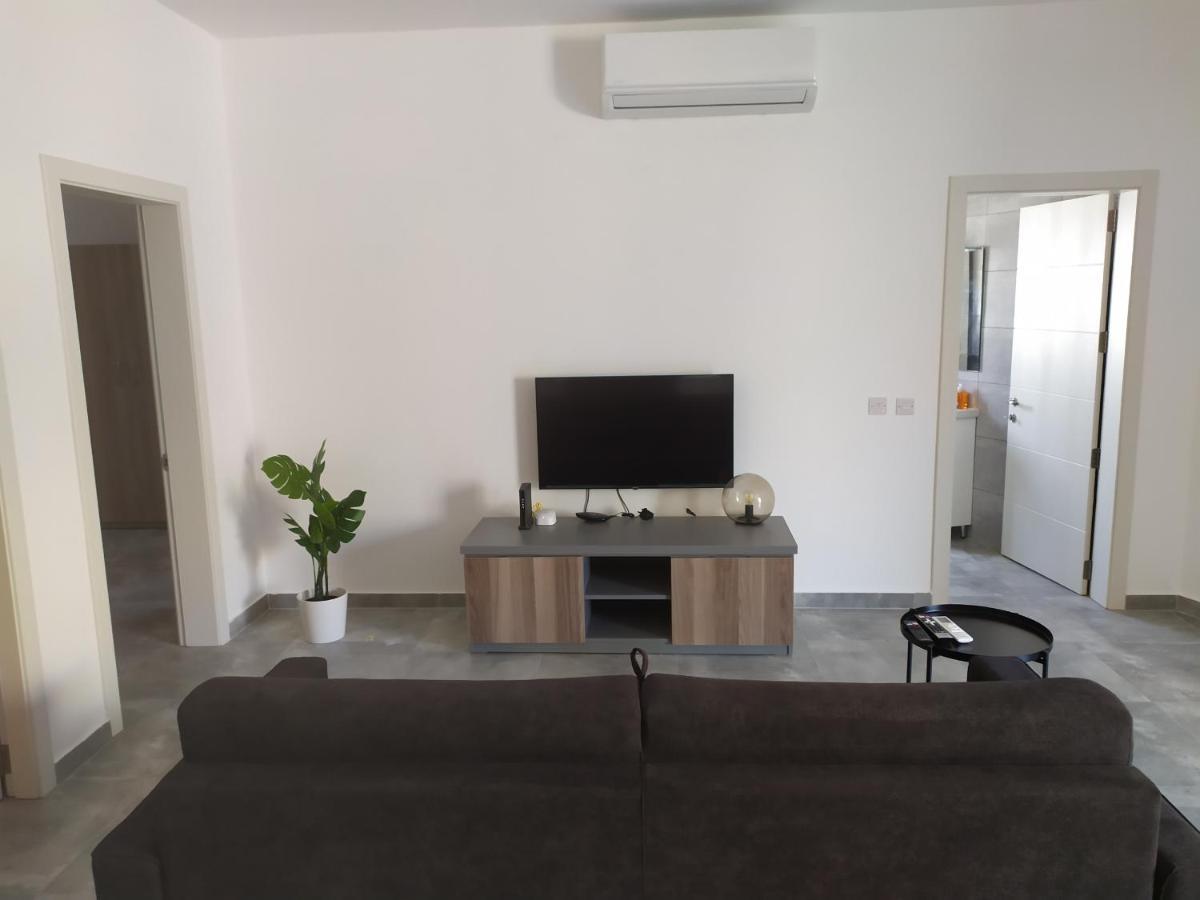 No. 38 Appartments Слима Екстериор снимка