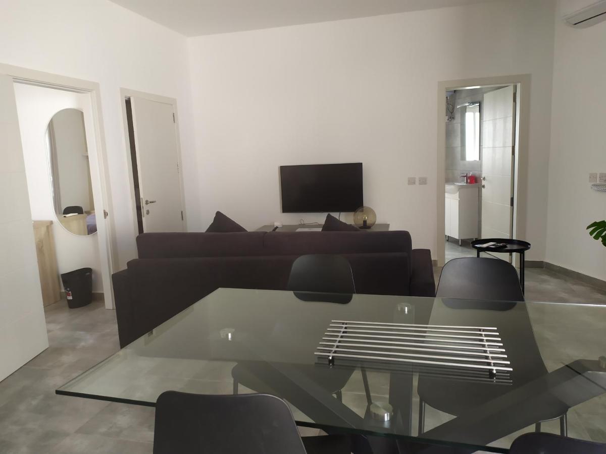 No. 38 Appartments Слима Екстериор снимка